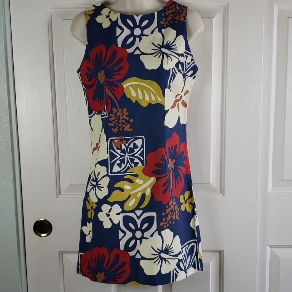Local Motion• S dress Hawaiian sleeveless Sheath